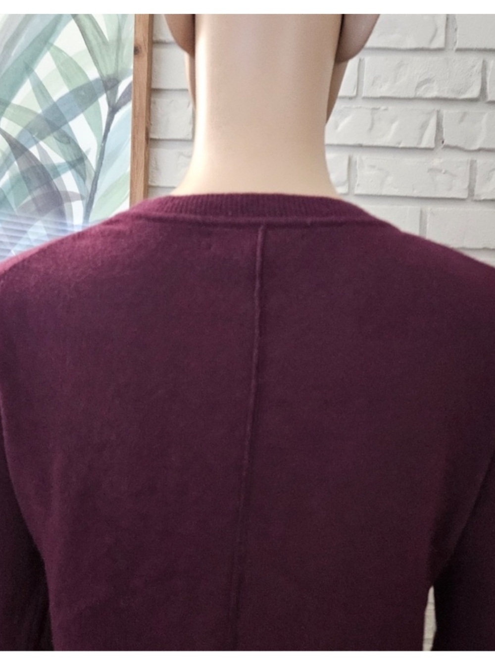 Banana republic merino wool Crewneck Women's Sweater top Burgundy size small - Picture 7 of 12